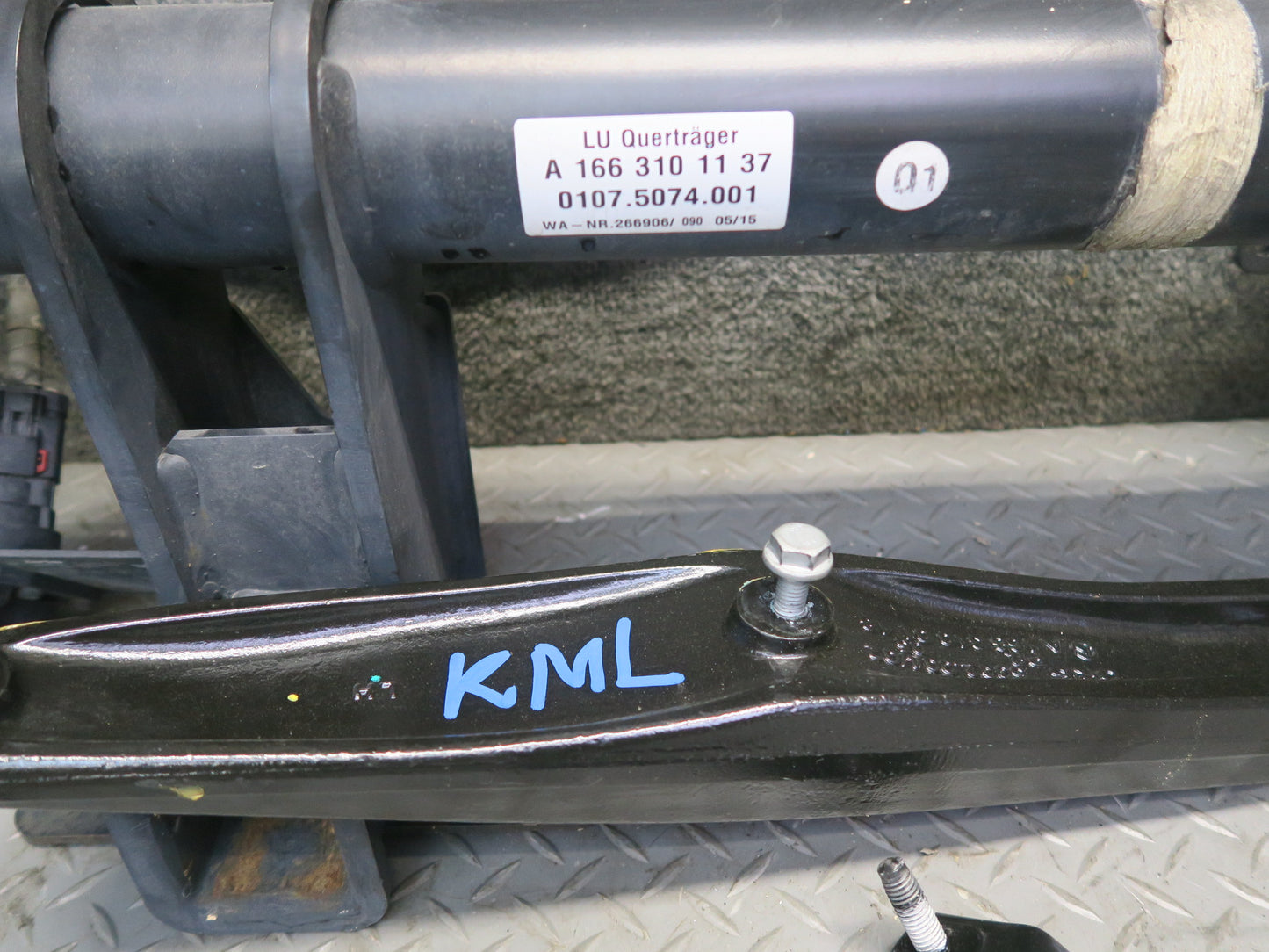 12-15 Mercedes W166 ML Rear Bumper Towing Trailer Hitch TOW Bar Assembly OEM