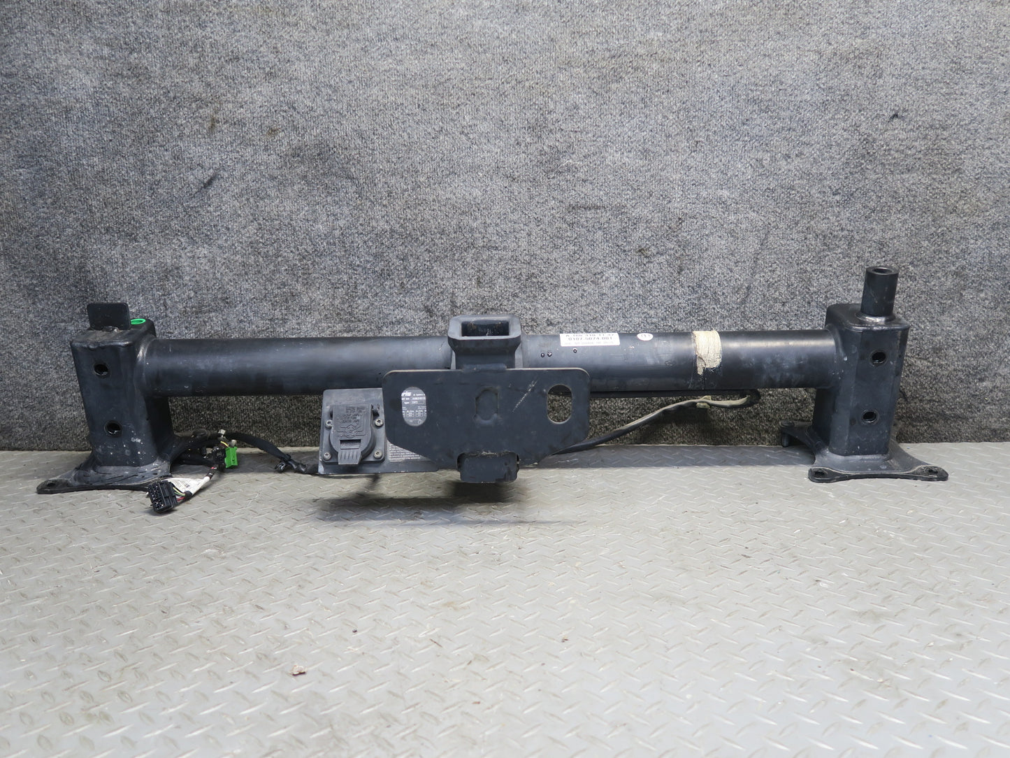 12-15 Mercedes W166 ML Rear Bumper Towing Trailer Hitch TOW Bar Assembly OEM