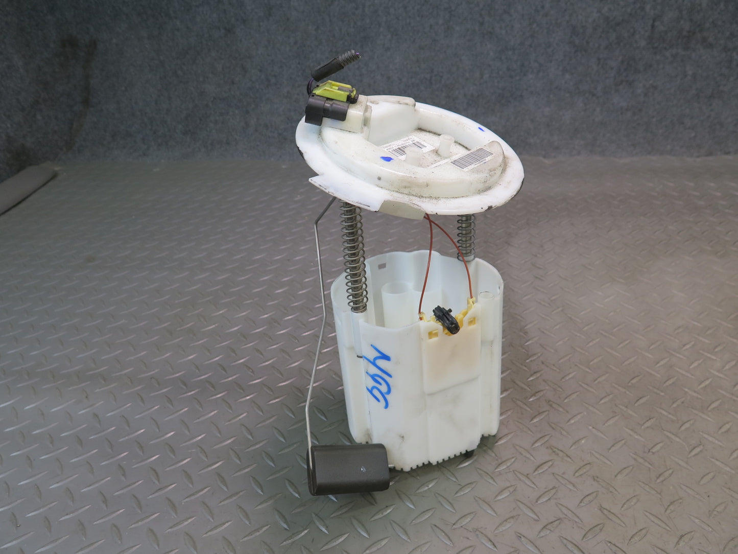 2014-2020 Maserati Ghibli M157 SQ4 3.0L Right & Left Side Fuel Gas Tank Pump Set