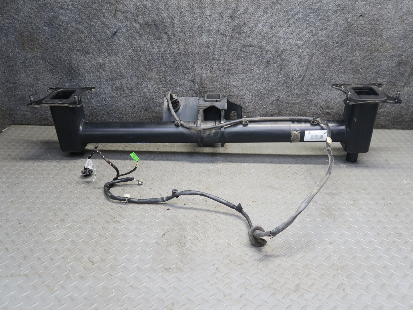 12-15 Mercedes W166 ML Rear Bumper Towing Trailer Hitch TOW Bar Assembly OEM