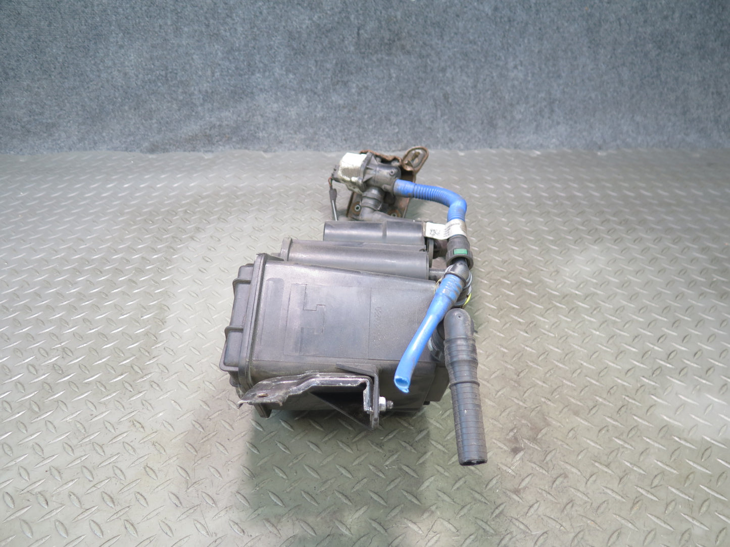 2017-2020 Maserati Ghibli M157 SQ4 3.0L Fuel Evap Vapor Charcoal Canister