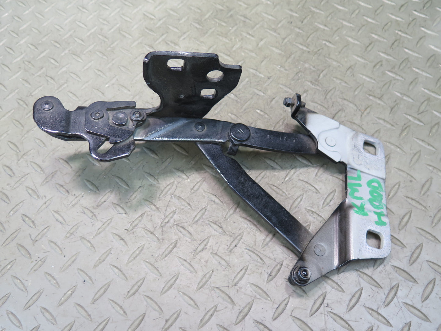 12-15 Mercedes W166 Ml-class Set of 2 Front Left & Right Hood Hinge OEM