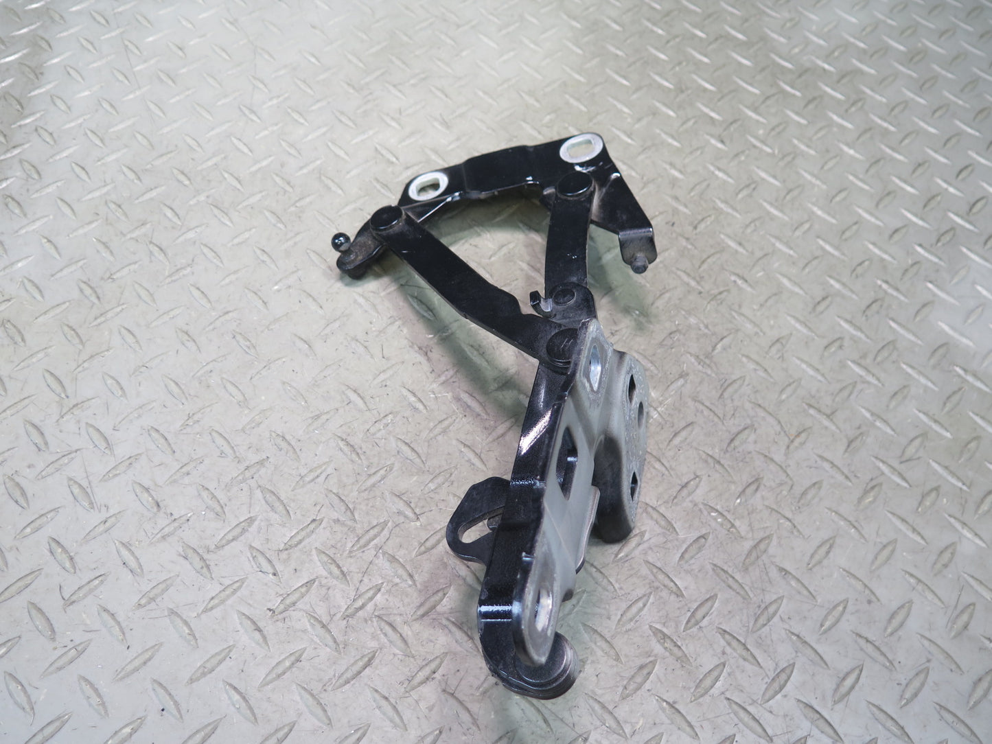 12-15 Mercedes W166 Ml-class Set of 2 Front Left & Right Hood Hinge OEM
