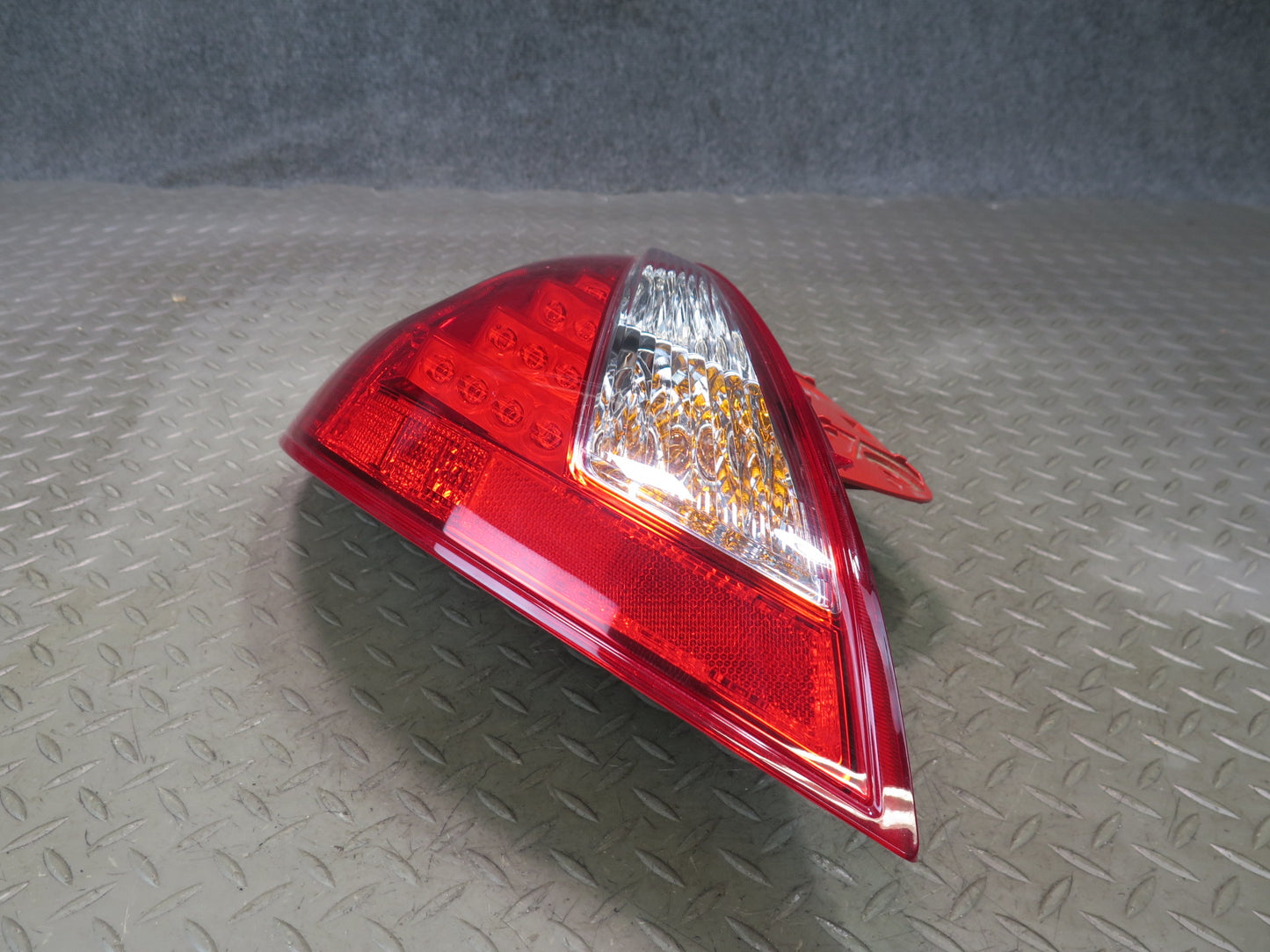 09-17 Nissan Z34 370Z Rear Left LED Tail Light Lamp 31K Miles OEM