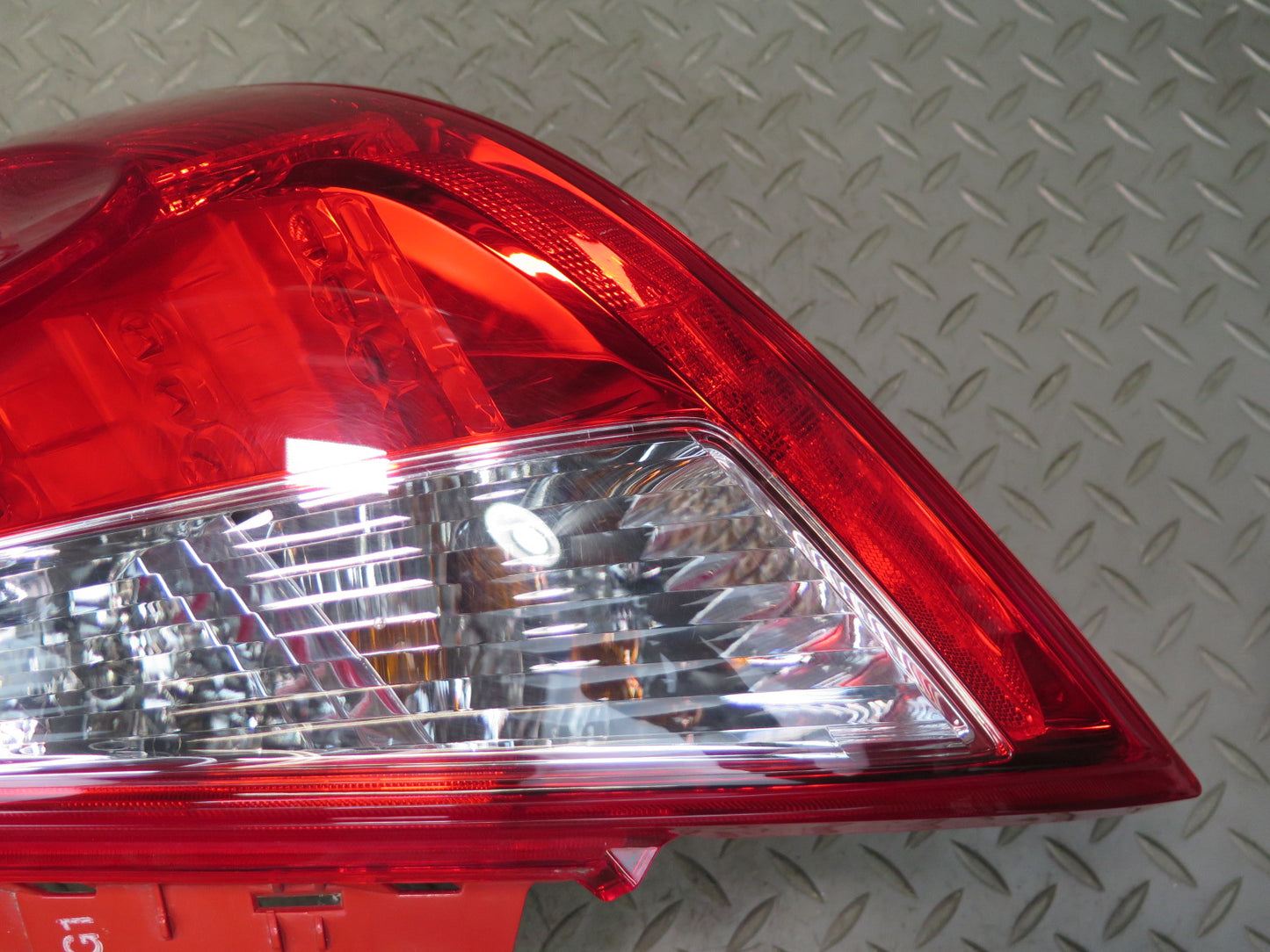 09-17 Nissan Z34 370Z Rear Right LED Tail Light Lamp 31K Miles OEM