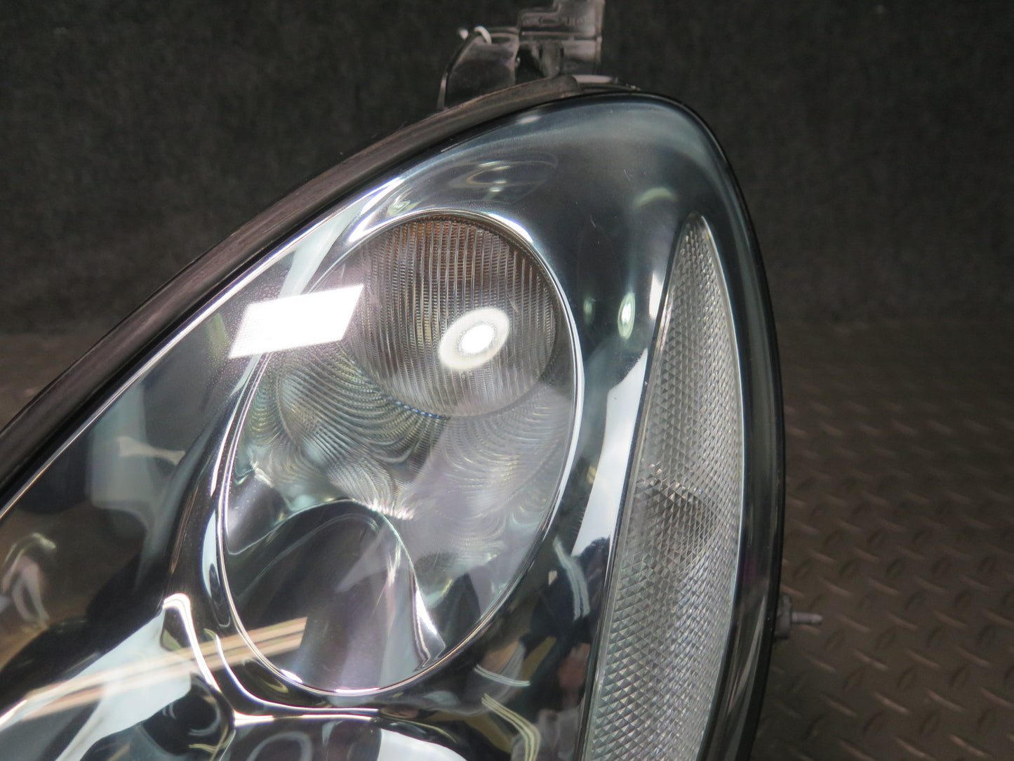 02-05 Lexus UZZ40L SC430 Left Driver Side Halogen Headlight Lamp Assembly OEM