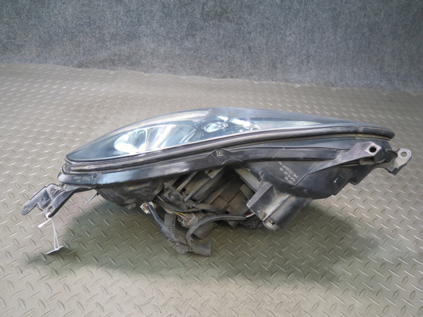 02-05 Lexus UZZ40L SC430 Left Driver Side Halogen Headlight Lamp Assembly OEM