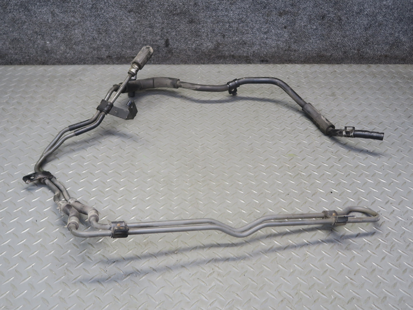 02-05 Lexus JCE10L IS300 Power Steering Oil Pressure Hose Pipe Line Set OEM