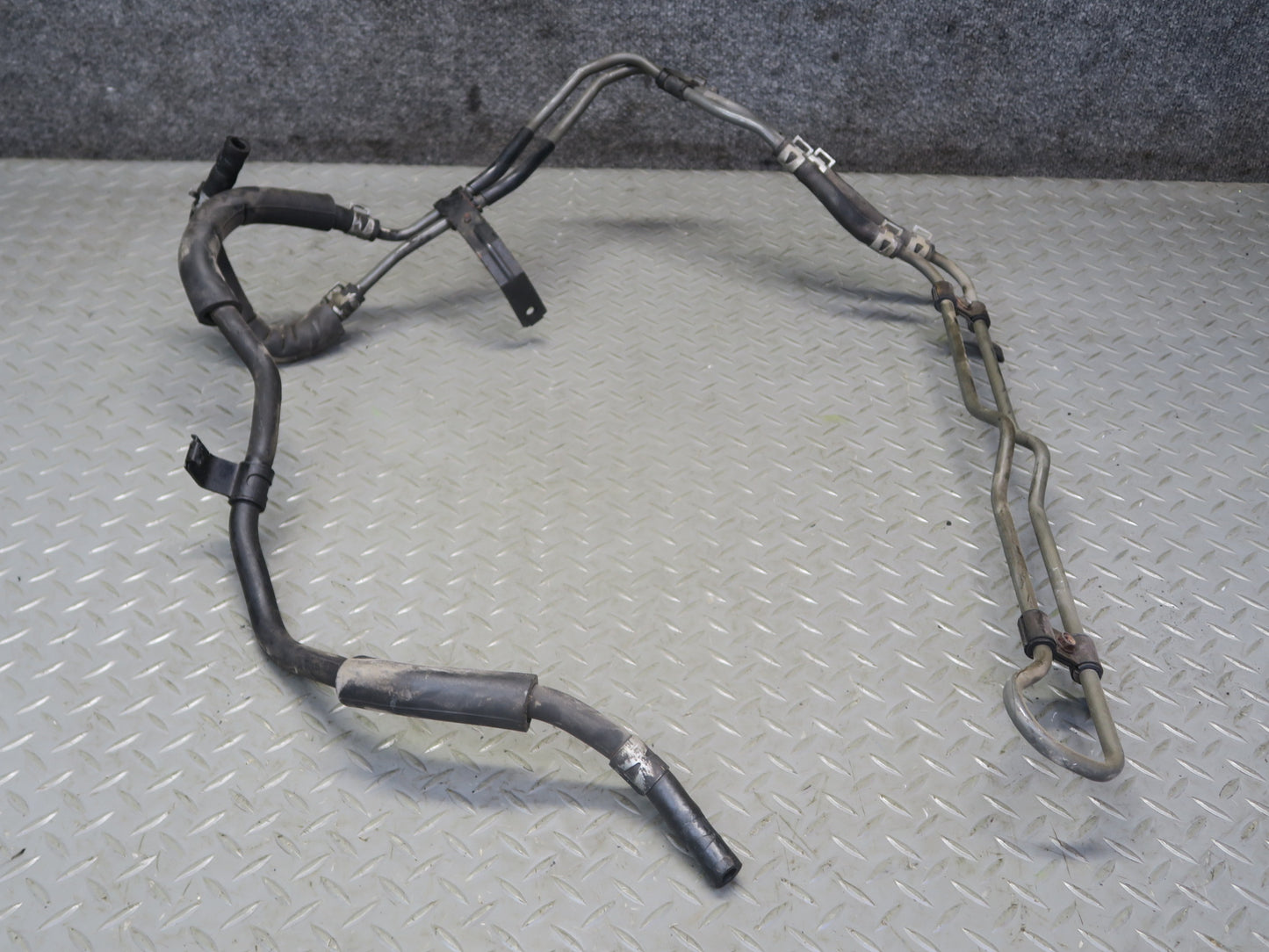 02-05 Lexus JCE10L IS300 Power Steering Oil Pressure Hose Pipe Line Set OEM
