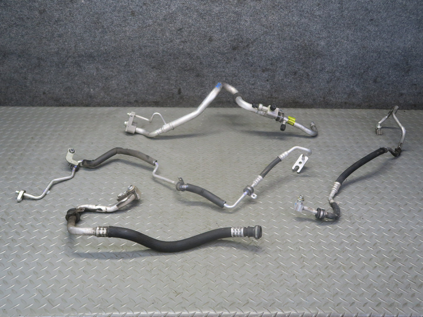 2014-2020 Maserati Ghibli M157 SQ4 3.0L A/C AC Air Condition Hose Line Pipe Set
