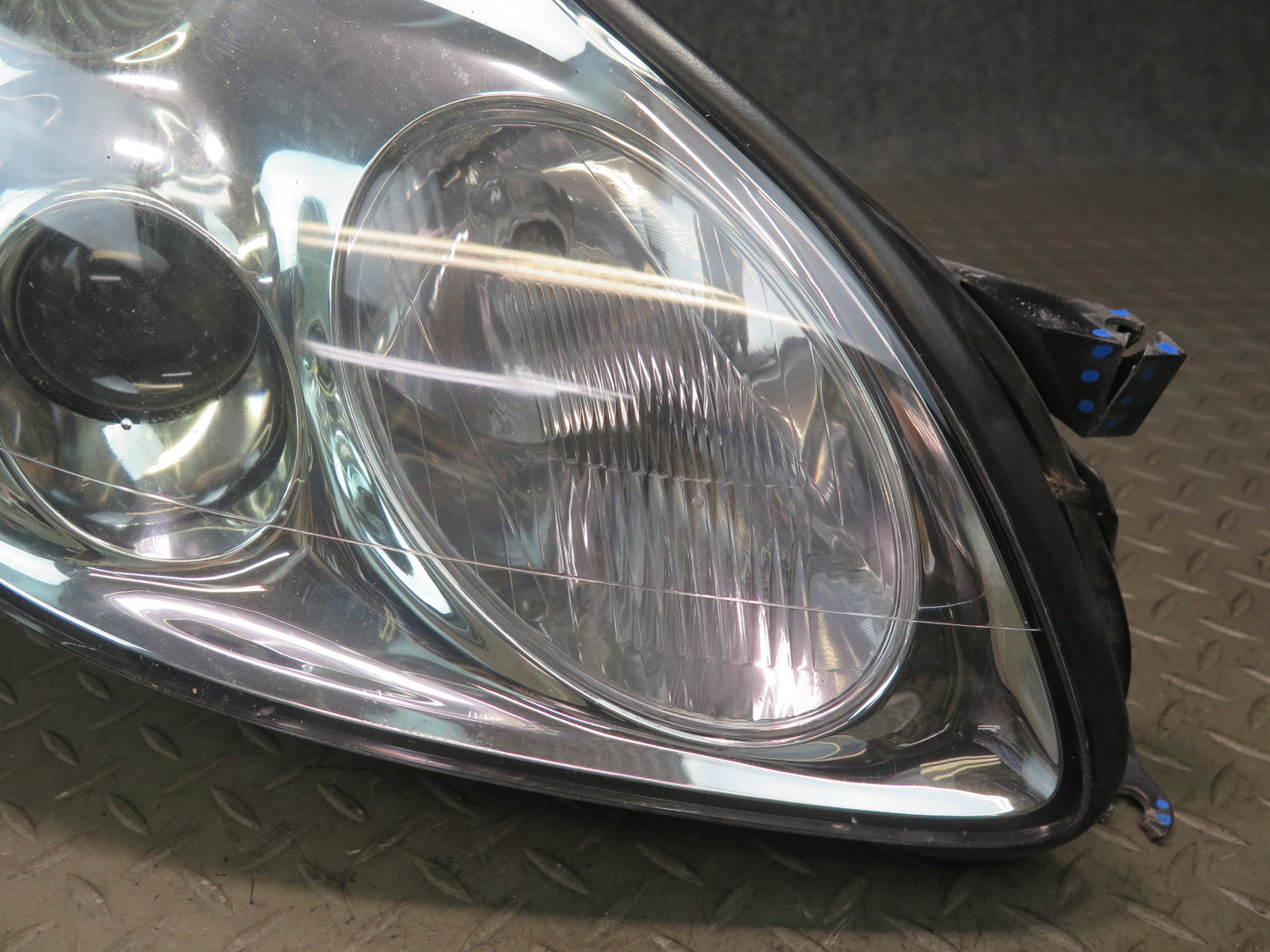 02-05 Lexus UZZ40L SC430 Right Passenger Side Halogen Headlight Lamp OEM