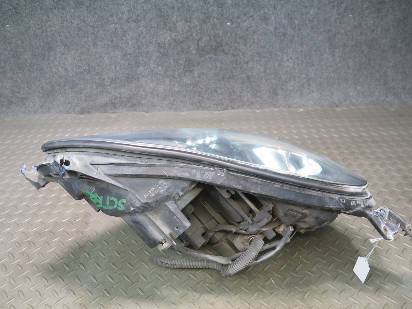 02-05 Lexus UZZ40L SC430 Right Passenger Side Halogen Headlight Lamp OEM