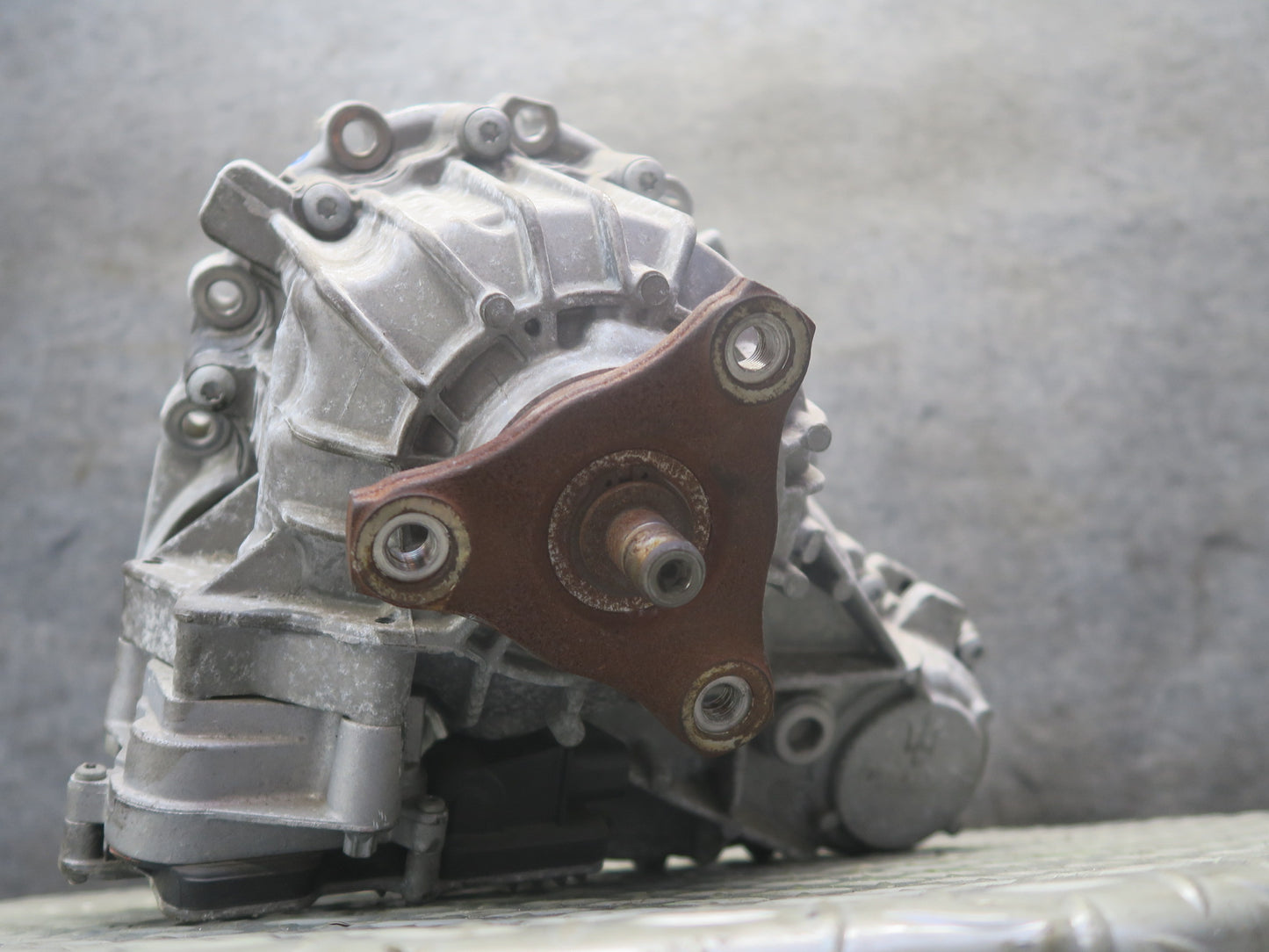 2014-2020 Maserati Ghibli M157 SQ4 AWD Transmission Transfer Case Box W/ Motor