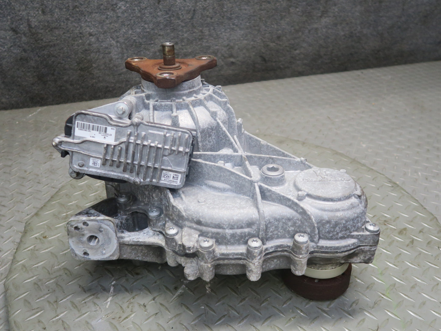 2014-2020 Maserati Ghibli M157 SQ4 AWD Transmission Transfer Case Box W/ Motor