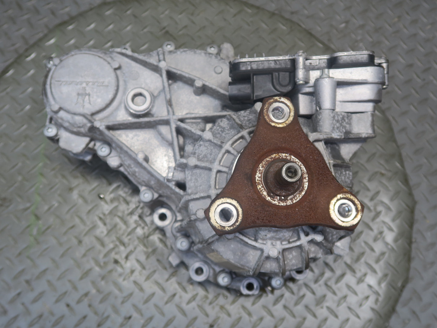 2014-2020 Maserati Ghibli M157 SQ4 AWD Transmission Transfer Case Box W/ Motor