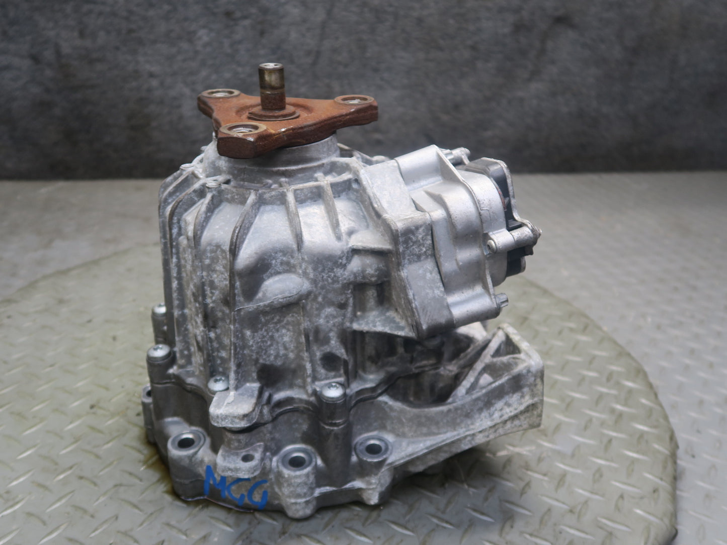 2014-2020 Maserati Ghibli M157 SQ4 AWD Transmission Transfer Case Box W/ Motor