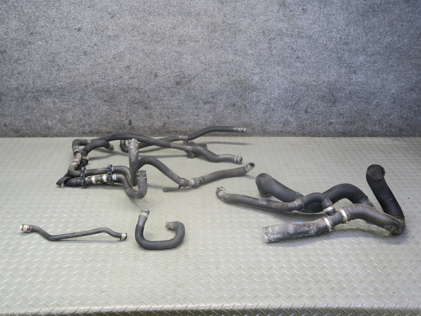 2014-2020 Maserati Ghibli M157 SQ4 3.0L Engine Water Coolant Hose Line Pipe Set