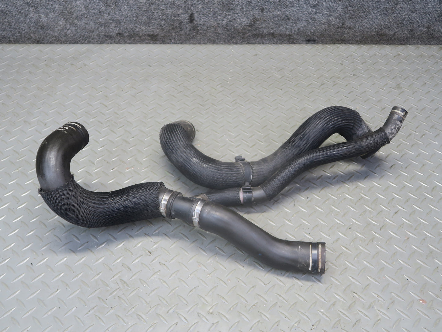 2014-2020 Maserati Ghibli M157 SQ4 3.0L Engine Water Coolant Hose Line Pipe Set