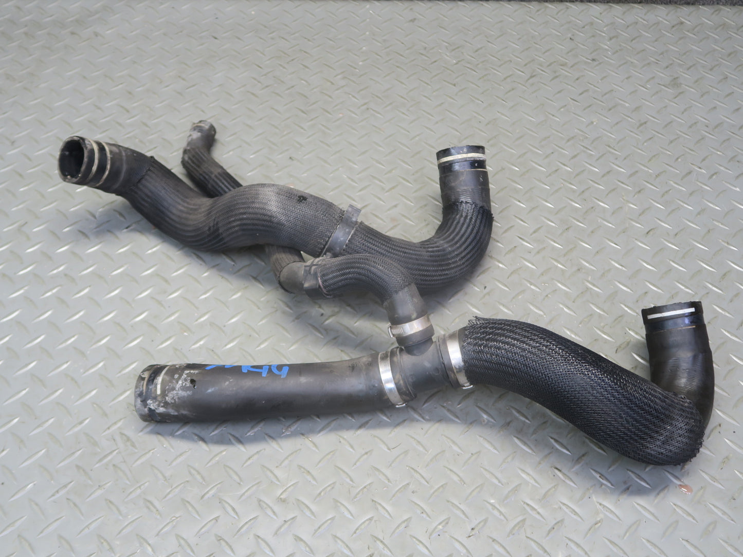 2014-2020 Maserati Ghibli M157 SQ4 3.0L Engine Water Coolant Hose Line Pipe Set