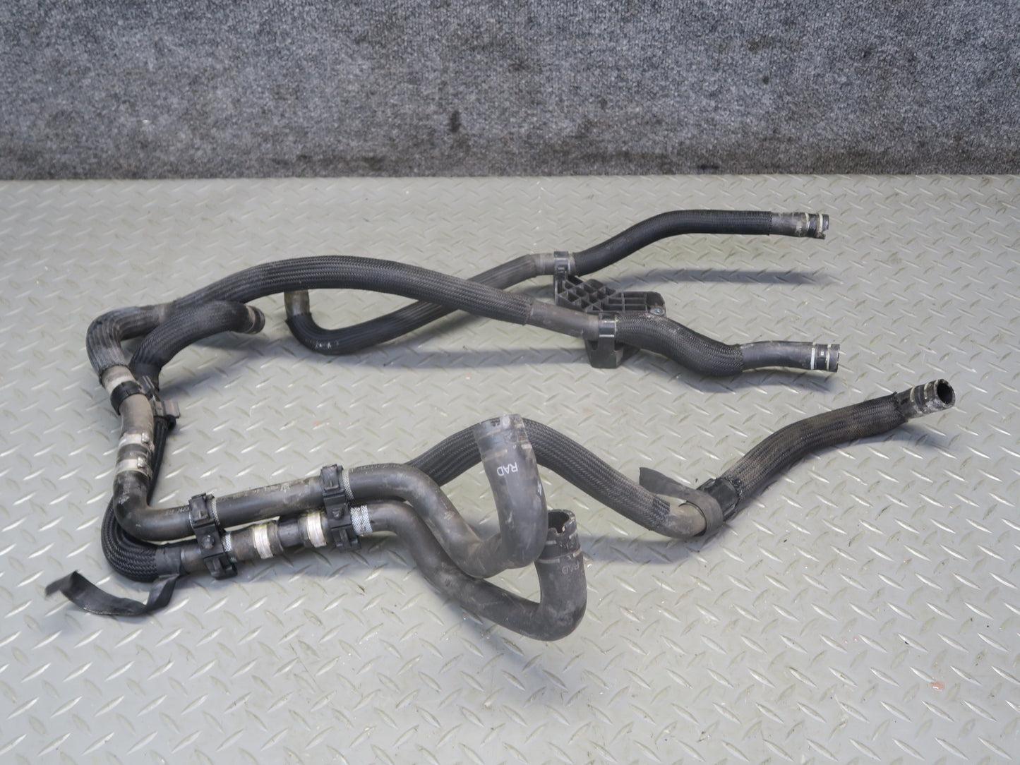 2014-2020 Maserati Ghibli M157 SQ4 3.0L Engine Water Coolant Hose Line Pipe Set