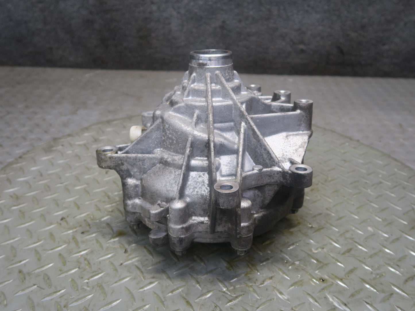 2014-2020 Maserati Ghibli M157 SQ4 AWD Front Differential Carrier 2.80 Ratio