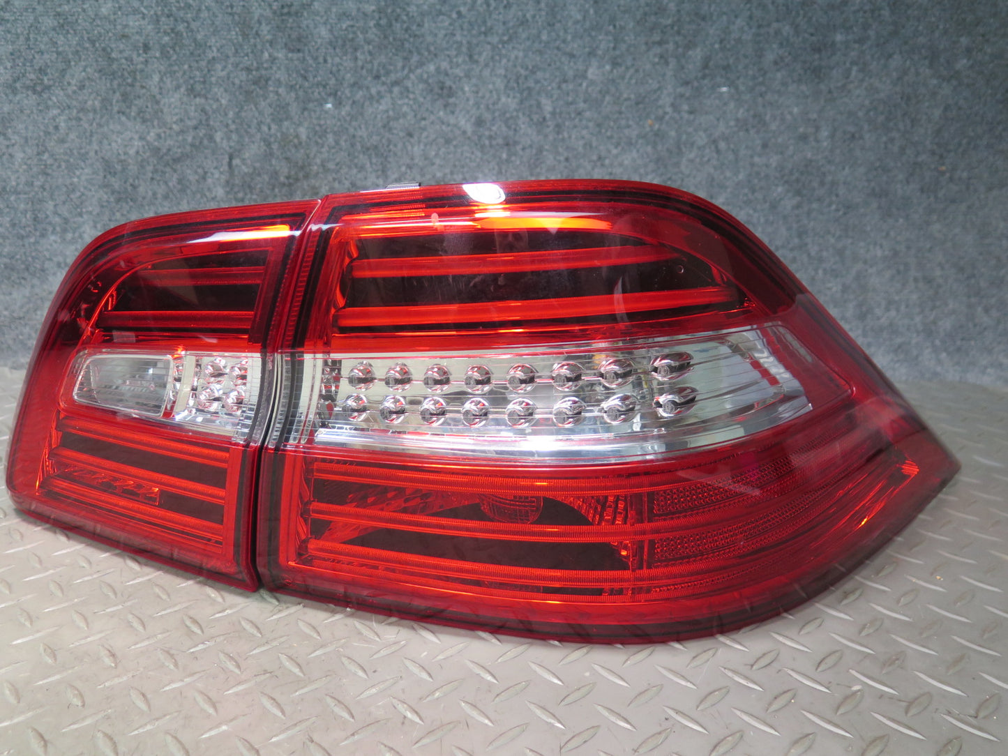 12-15 Mercedes W166 Ml-class Set of 4 Rear Inner & Outer Tail Light Lamp OEM