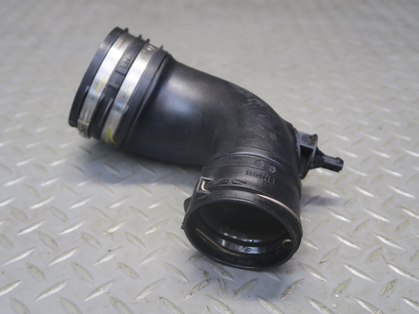 14-20 Maserati Ghibli M157 SQ4 Engine Right Air Cleaner Intake Duct Tube Hose