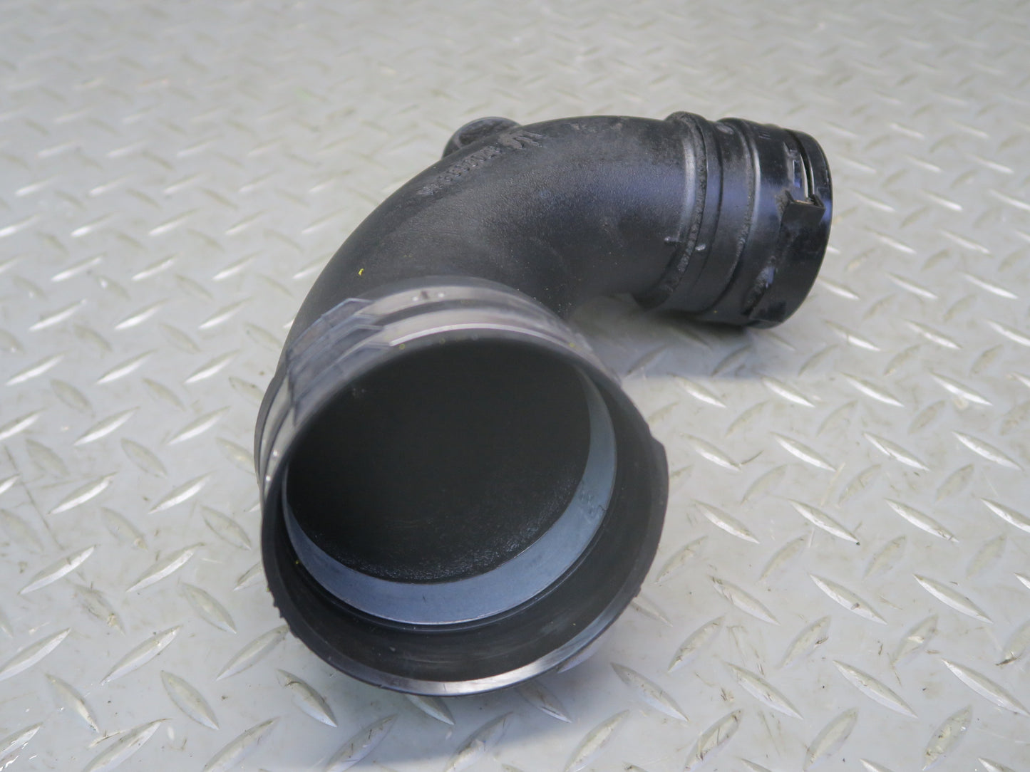 14-20 Maserati Ghibli M157 SQ4 Engine Right Air Cleaner Intake Duct Tube Hose