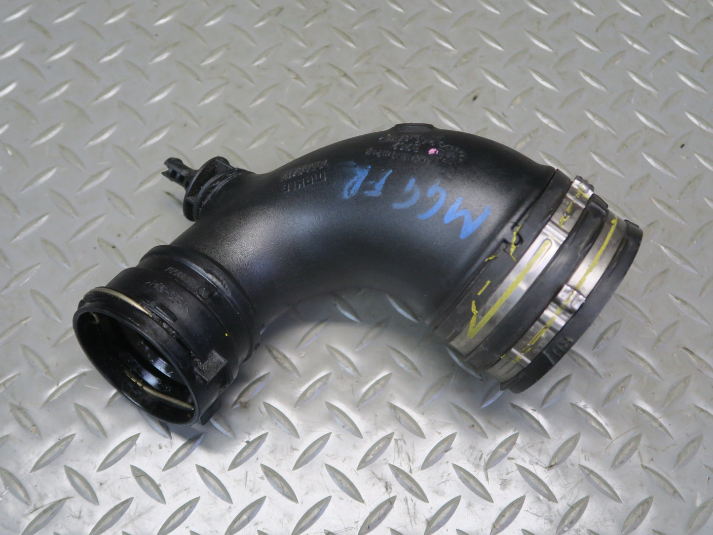 14-20 Maserati Ghibli M157 SQ4 Engine Right Air Cleaner Intake Duct Tube Hose
