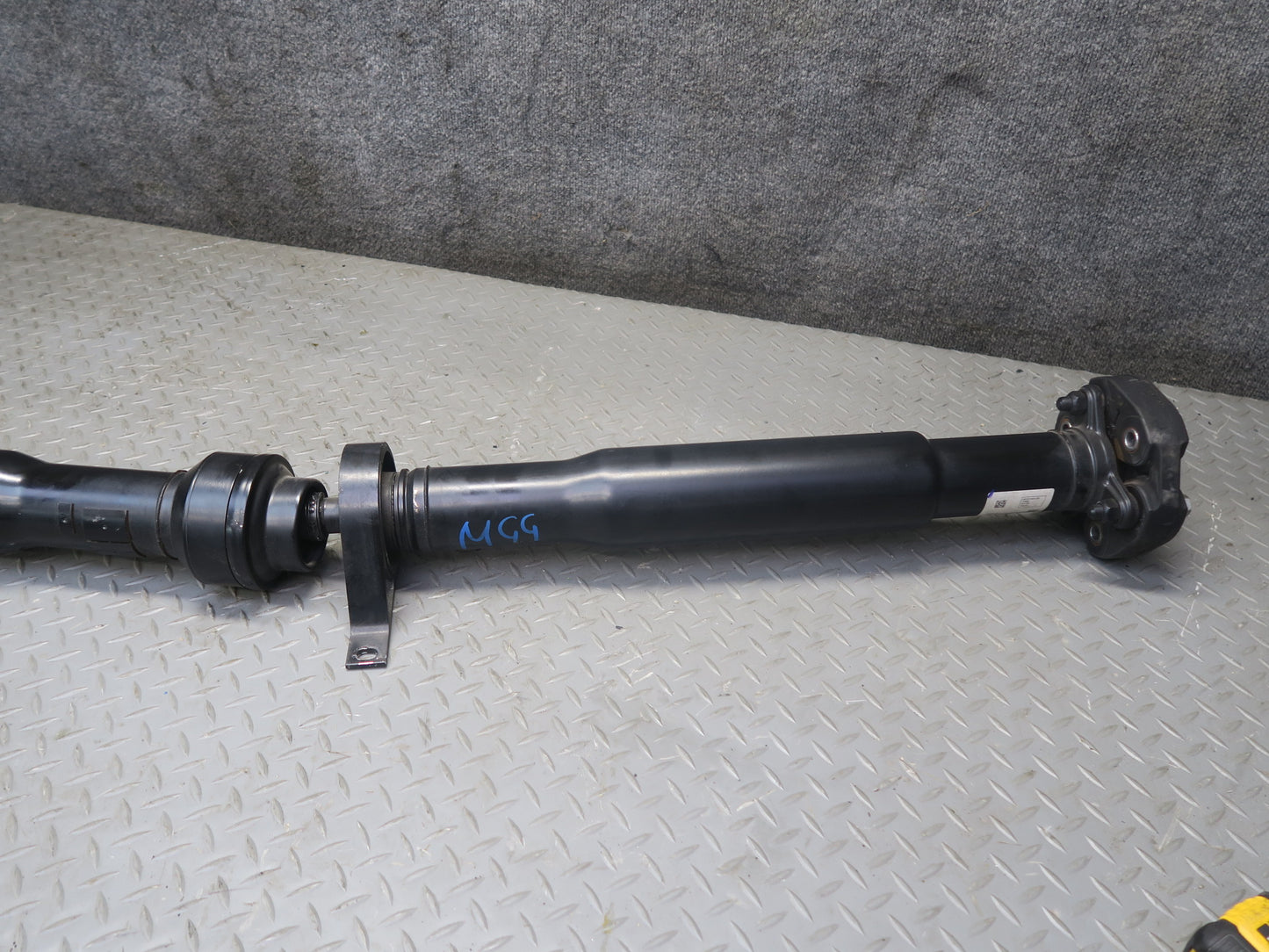 2014-2020 Maserati Ghibli M157 SQ4 AWD Rear Drive Shaft Driveshaft Propeller