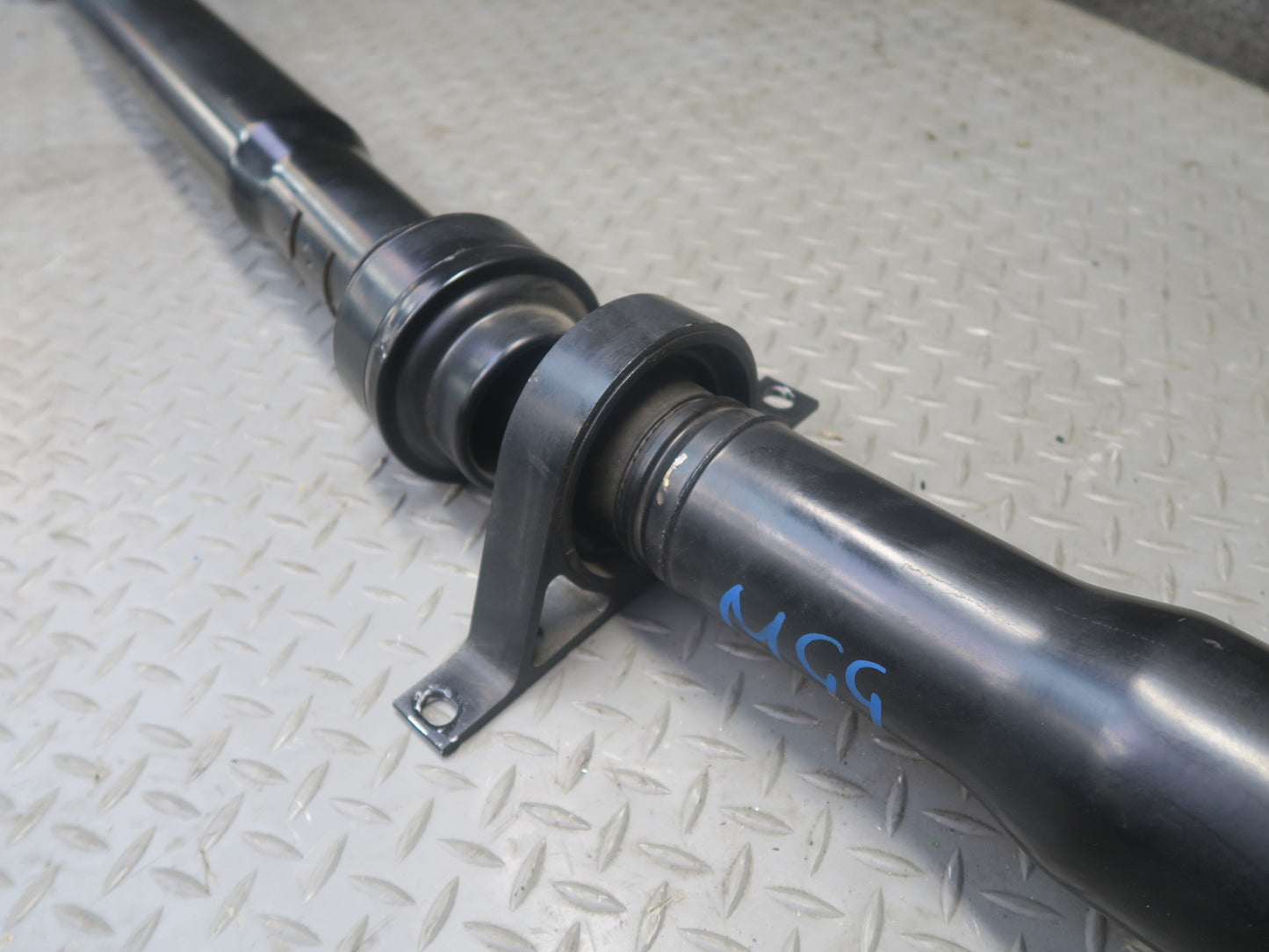 2014-2020 Maserati Ghibli M157 SQ4 AWD Rear Drive Shaft Driveshaft Propeller