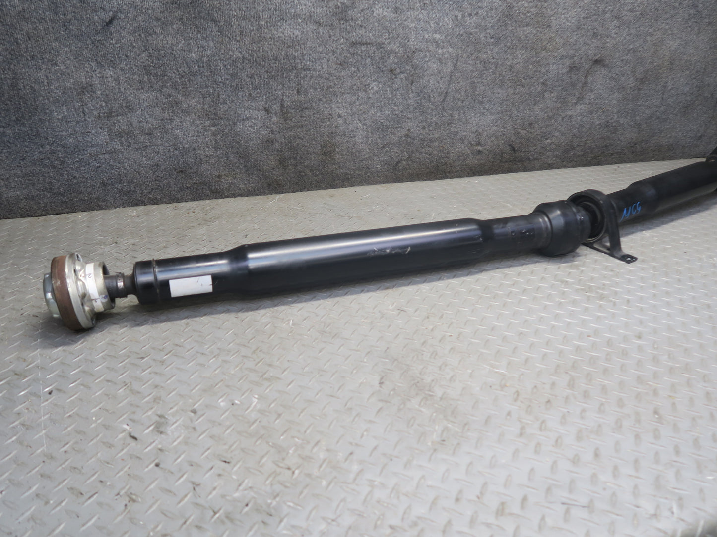 2014-2020 Maserati Ghibli M157 SQ4 AWD Rear Drive Shaft Driveshaft Propeller