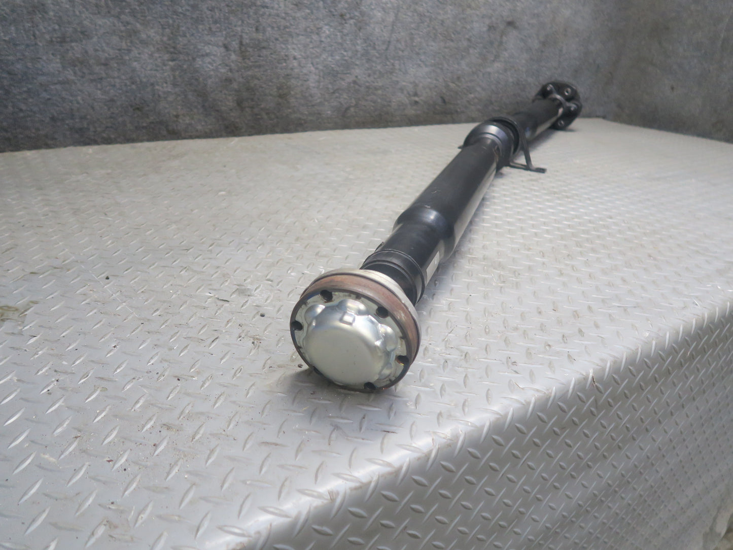 2014-2020 Maserati Ghibli M157 SQ4 AWD Rear Drive Shaft Driveshaft Propeller