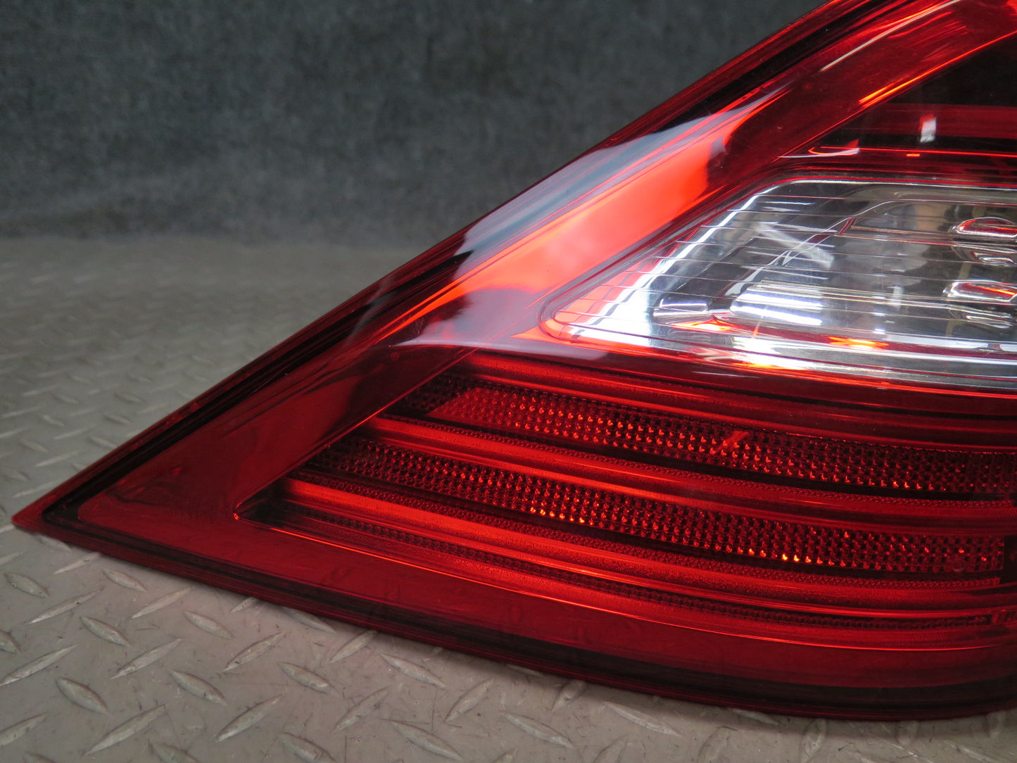12-15 Mercedes W166 Ml-class Set of 4 Rear Inner & Outer Tail Light Lamp OEM