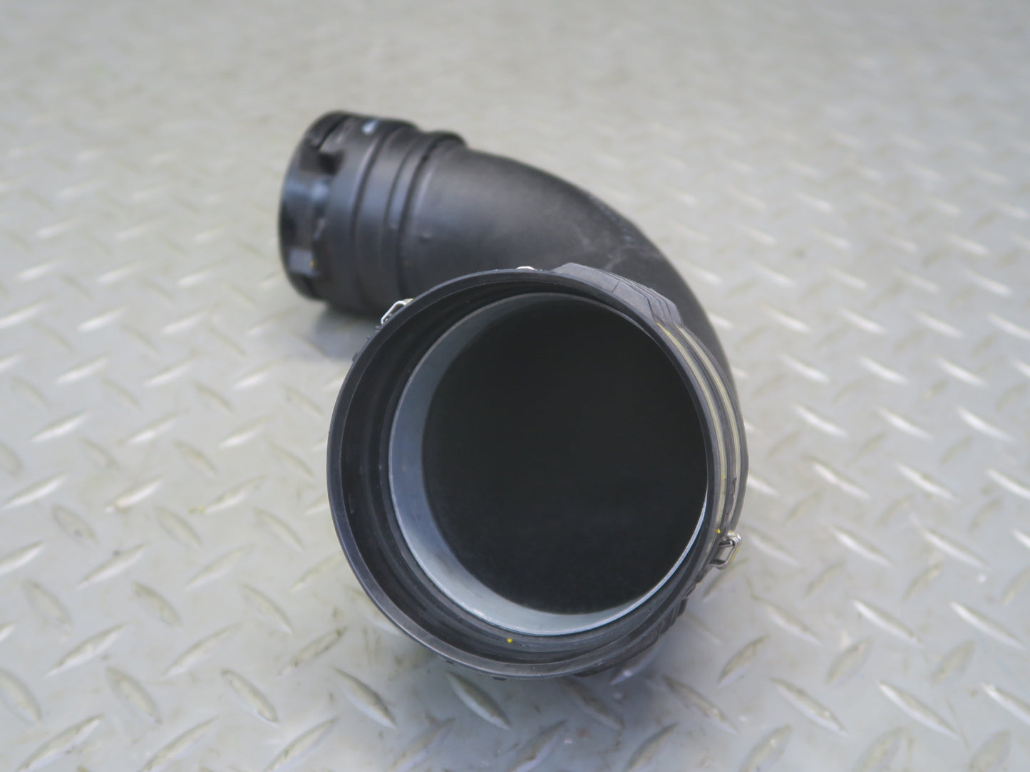 14-20 Maserati Ghibli M157 SQ4 Engine Left Air Cleaner Intake Duct Tube Hose