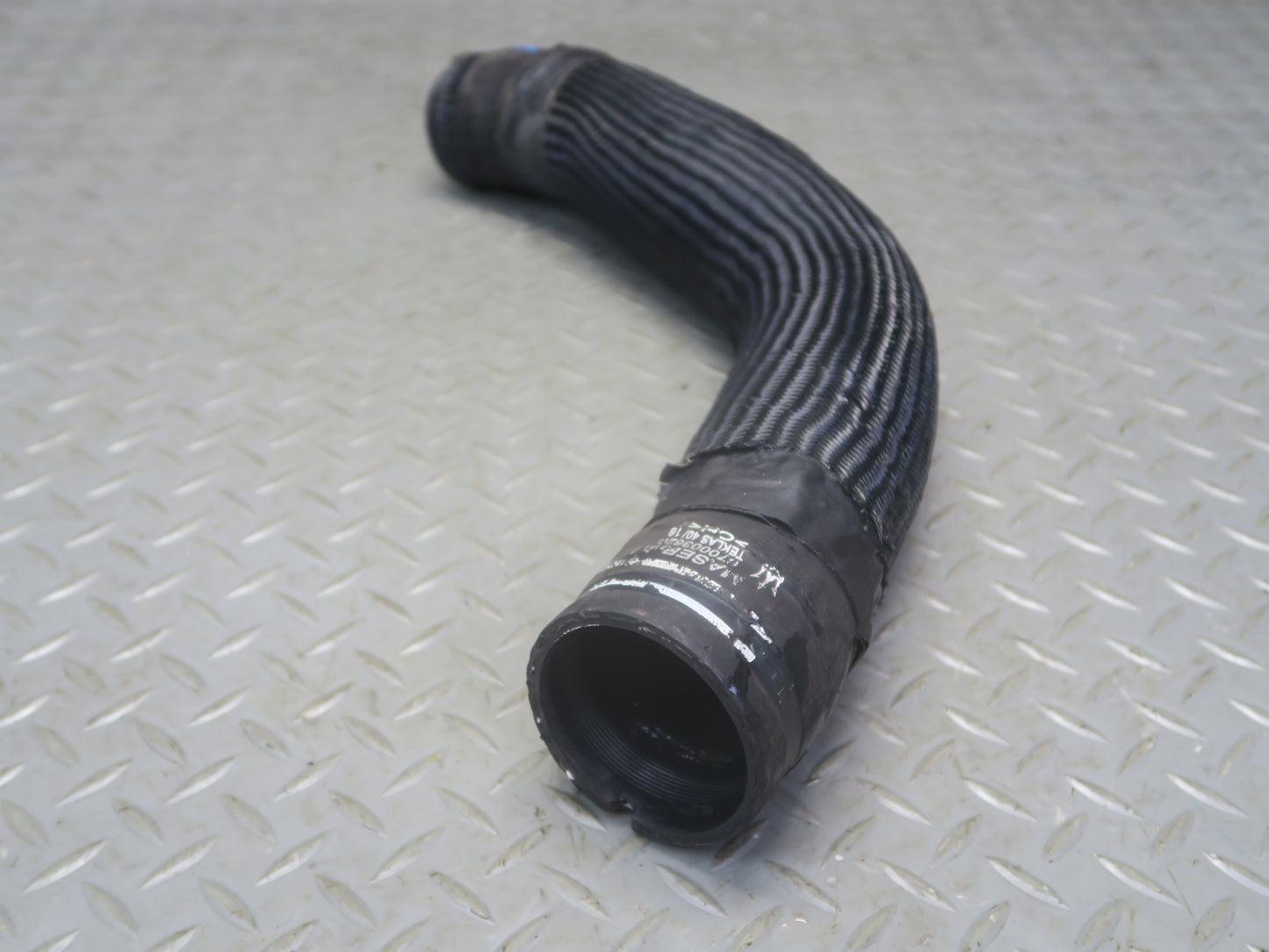 2014-2020 Maserati Ghibli M157 SQ4 Engine Right Intercooler Tube Hose Pipe