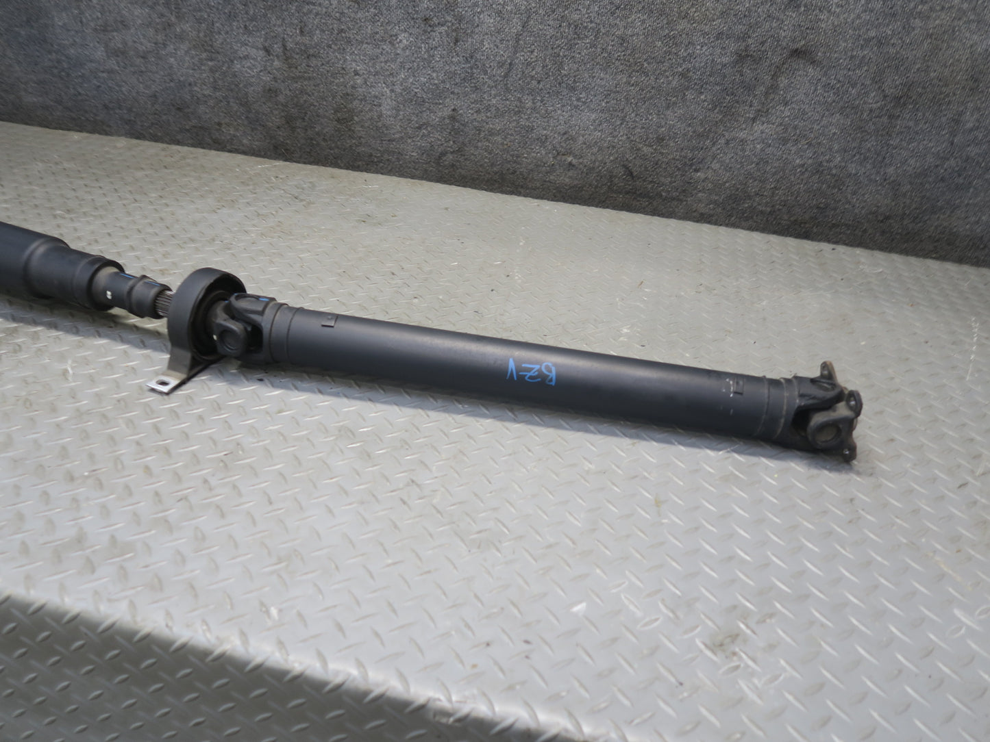 03-05 BMW E85 Z4 M54 RWD M/T Rear Driveshaft Drive Shaft 66K Miles 7514468 OEM
