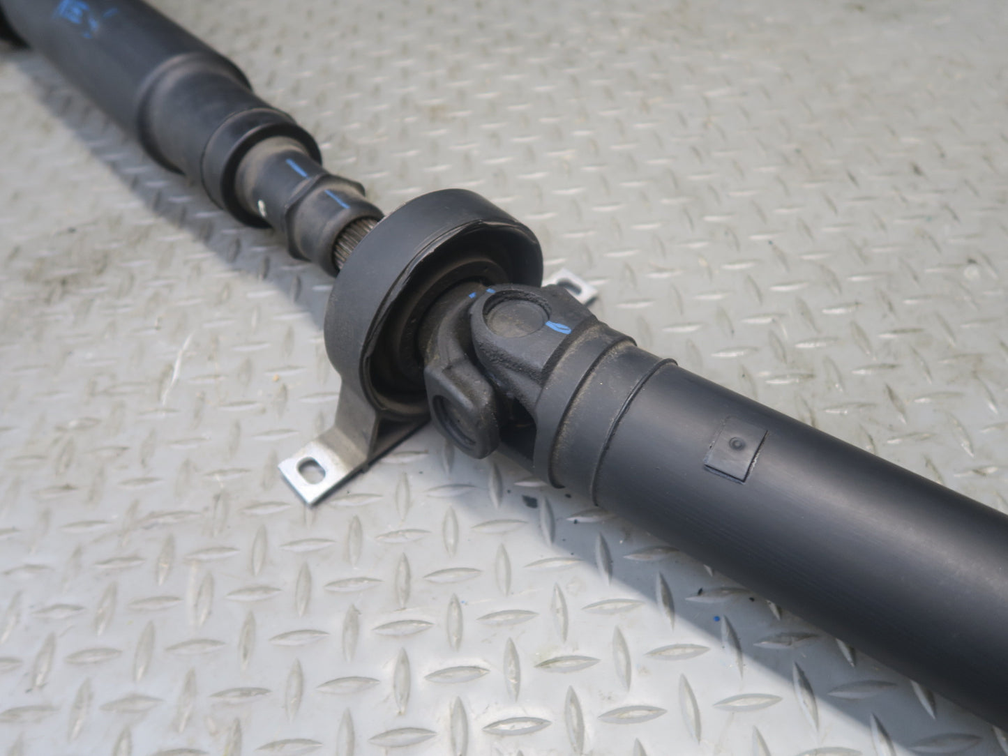 03-05 BMW E85 Z4 M54 RWD M/T Rear Driveshaft Drive Shaft 66K Miles 7514468 OEM