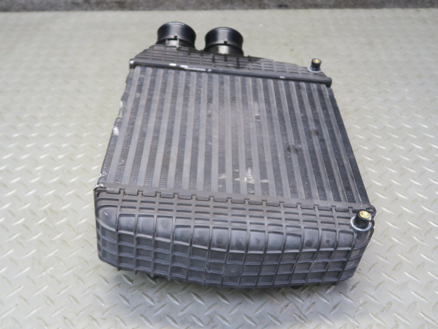 2014-2020 Maserati Ghibli M157 SQ4 3.0L Right Side Turbocharger Intercooler