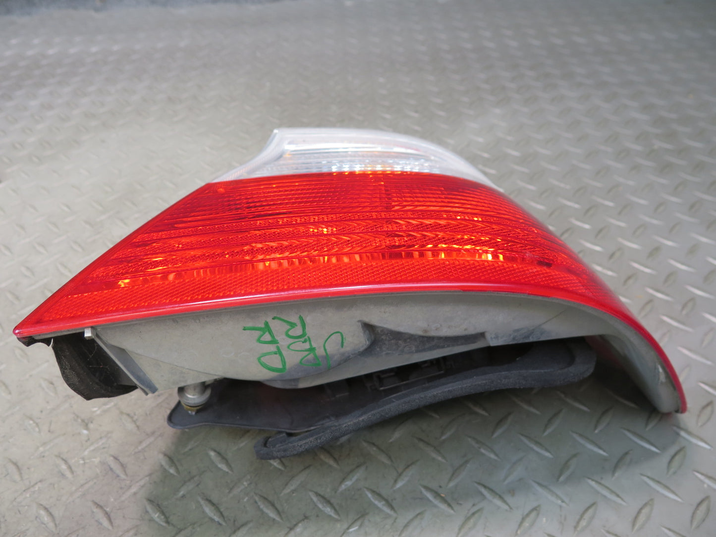 01-03 BMW E46 330ci Convertible Set of 4 Rear Outer & Inner Tail Light Lamp OEM