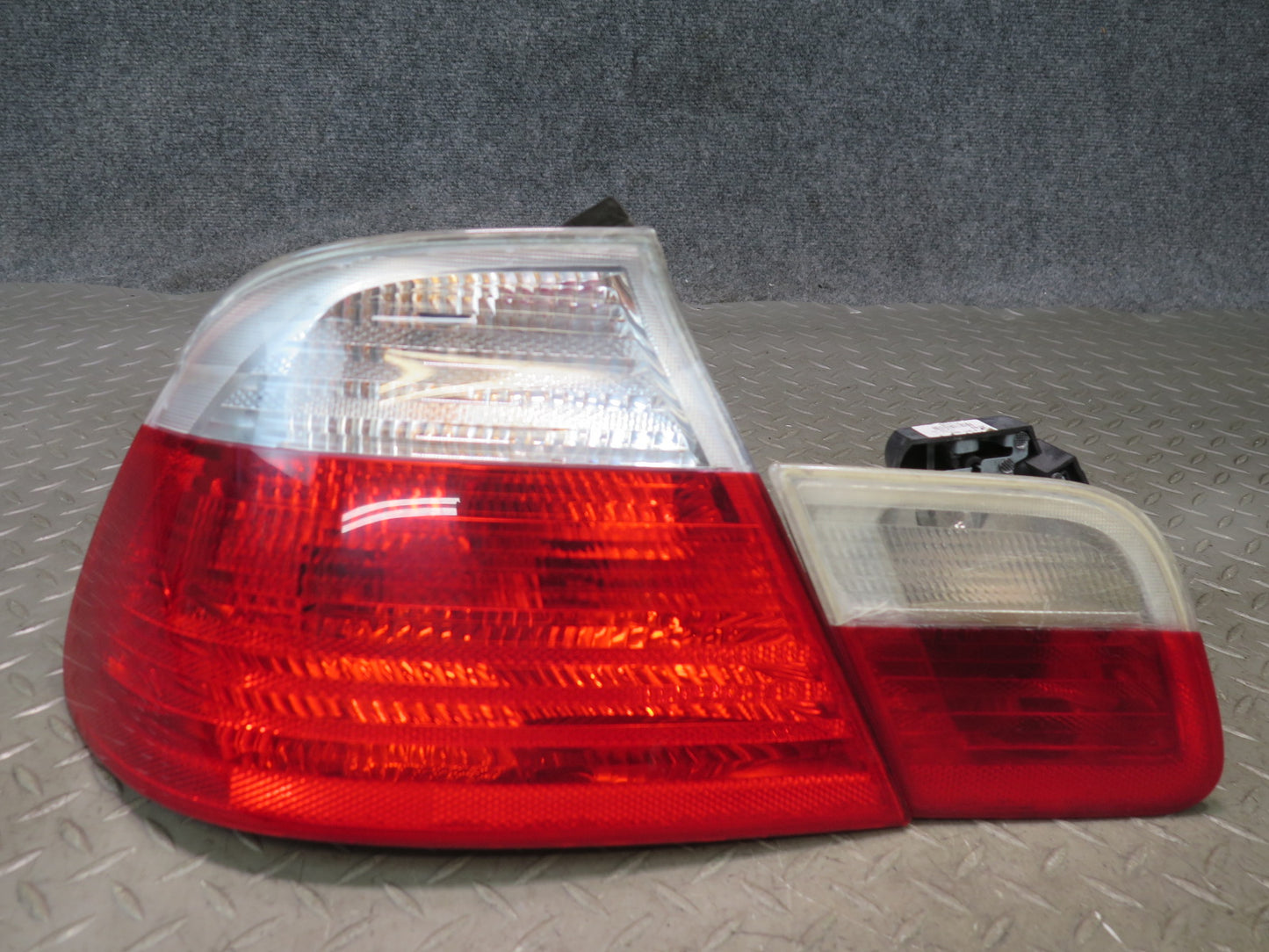 01-03 BMW E46 330ci Convertible Set of 4 Rear Outer & Inner Tail Light Lamp OEM