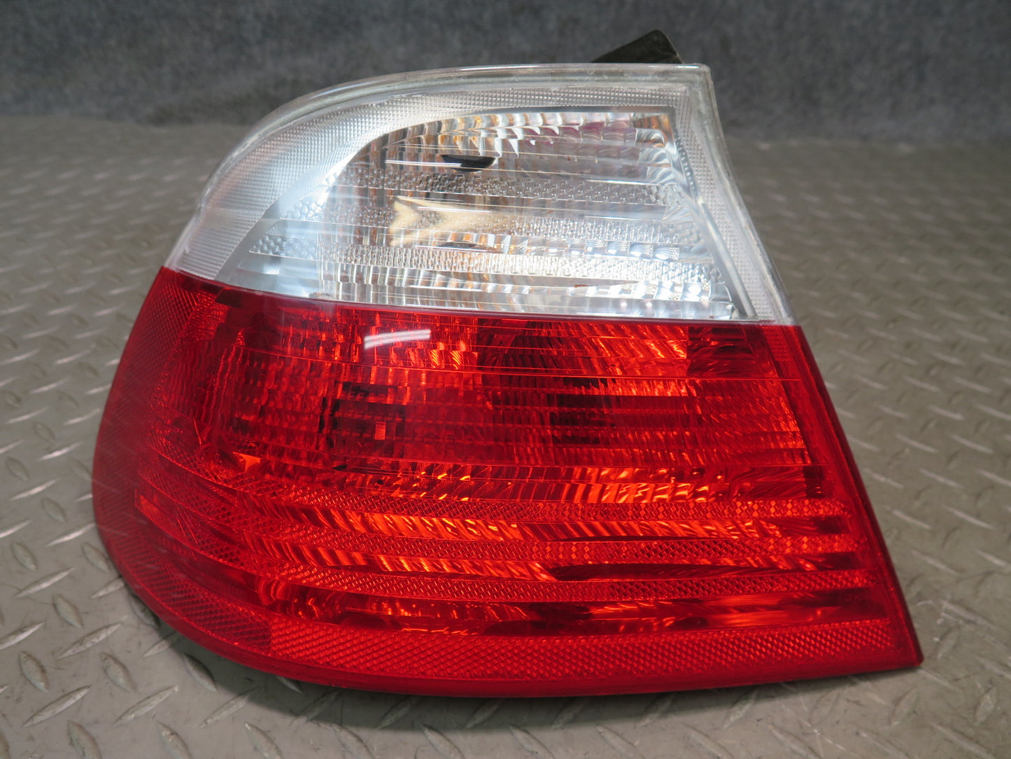 01-03 BMW E46 330ci Convertible Set of 4 Rear Outer & Inner Tail Light Lamp OEM