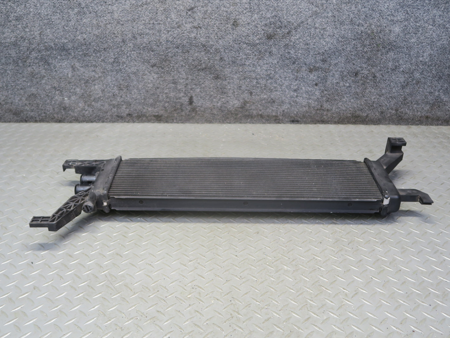 14-20 Maserati Ghibli M157 SQ4 3.0L Engine Coolant Auxiliary Secondary Radiator