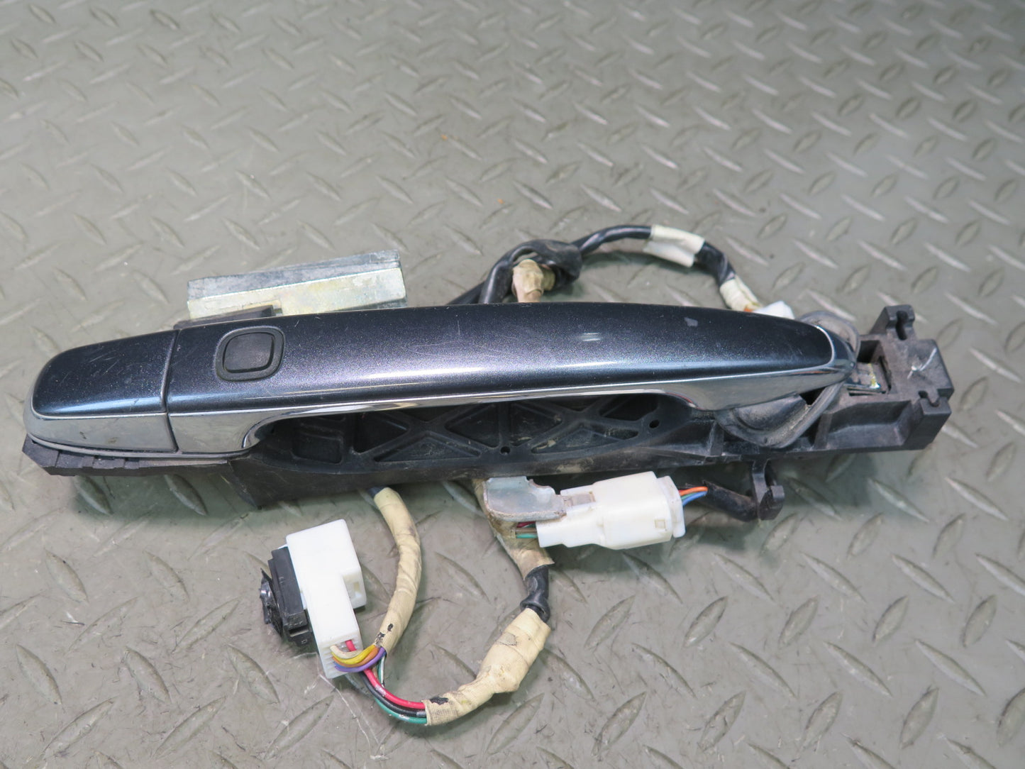 04-06 Lexus LS430 Rear Left & Right Door Exterior Handle Set w Smart Access OEM