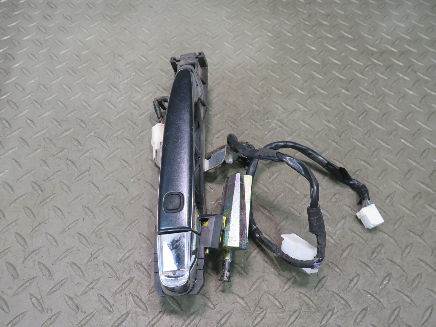 04-06 Lexus LS430 Rear Left & Right Door Exterior Handle Set w Smart Access OEM