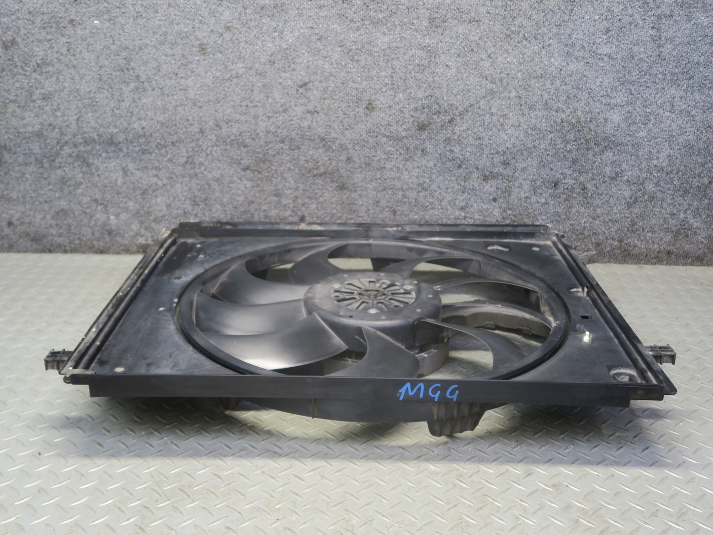 2014-2020 Maserati Ghibli M157 SQ4 3.0L Engine Cooling Radiator Fan W/ Motor