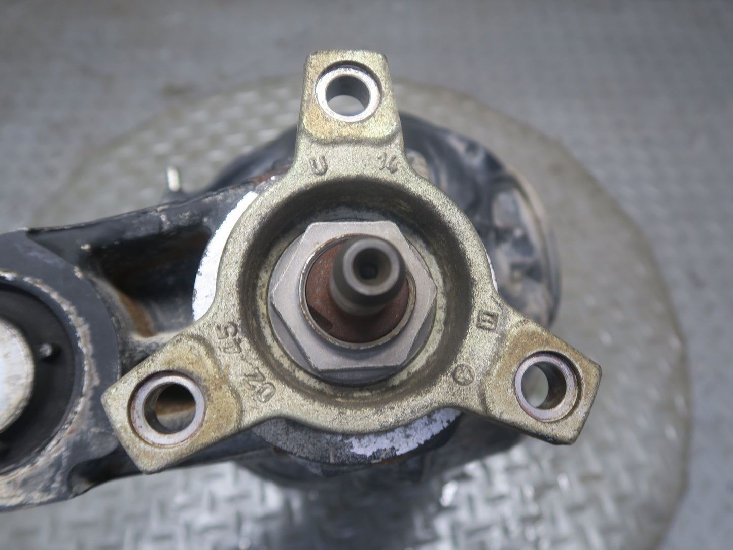 12-15 Mercedes W166 ML350 RWD Rear Differential Carrier 3:69 1663500514 OEM
