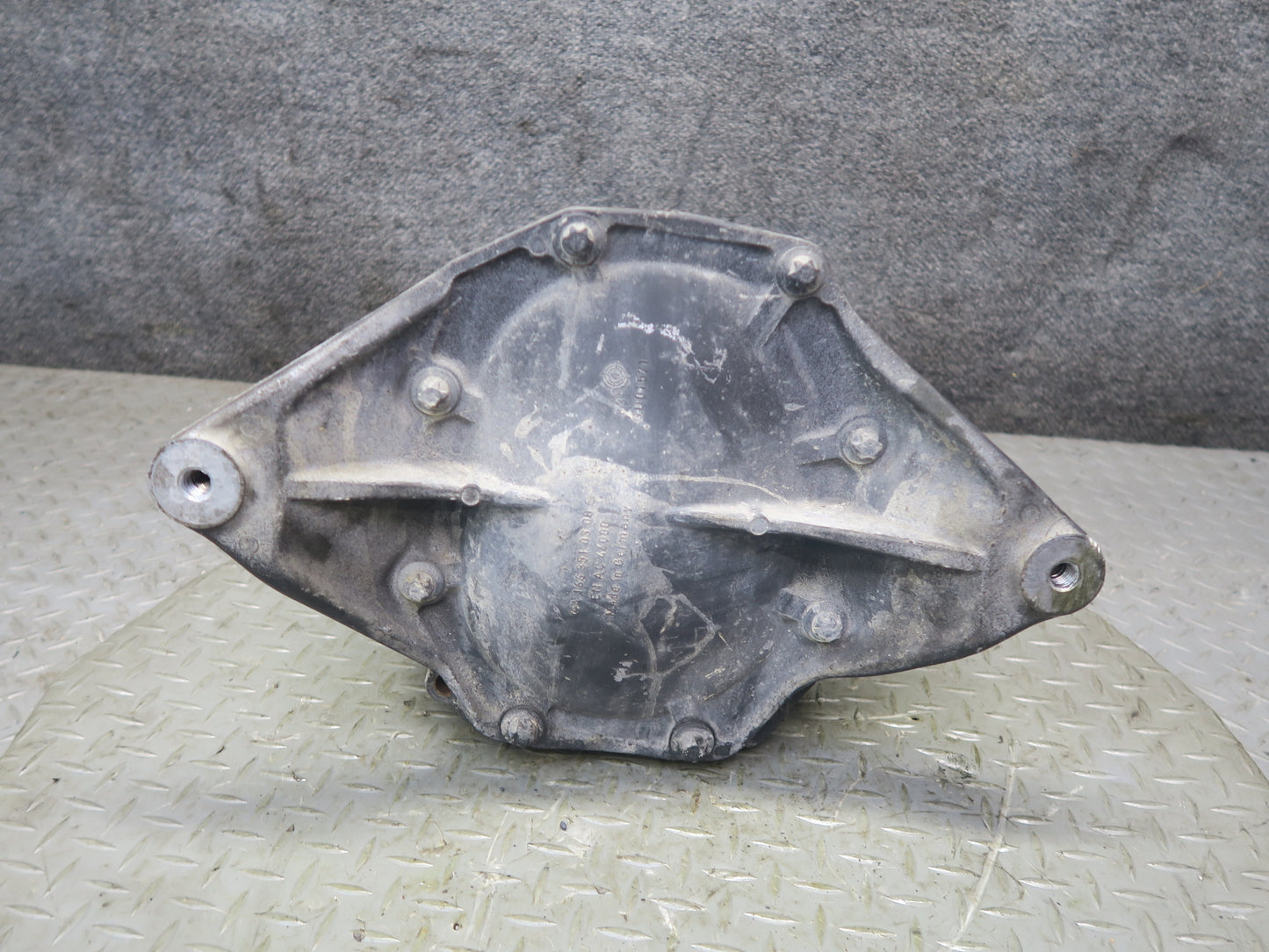 12-15 Mercedes W166 ML350 RWD Rear Differential Carrier 3:69 1663500514 OEM