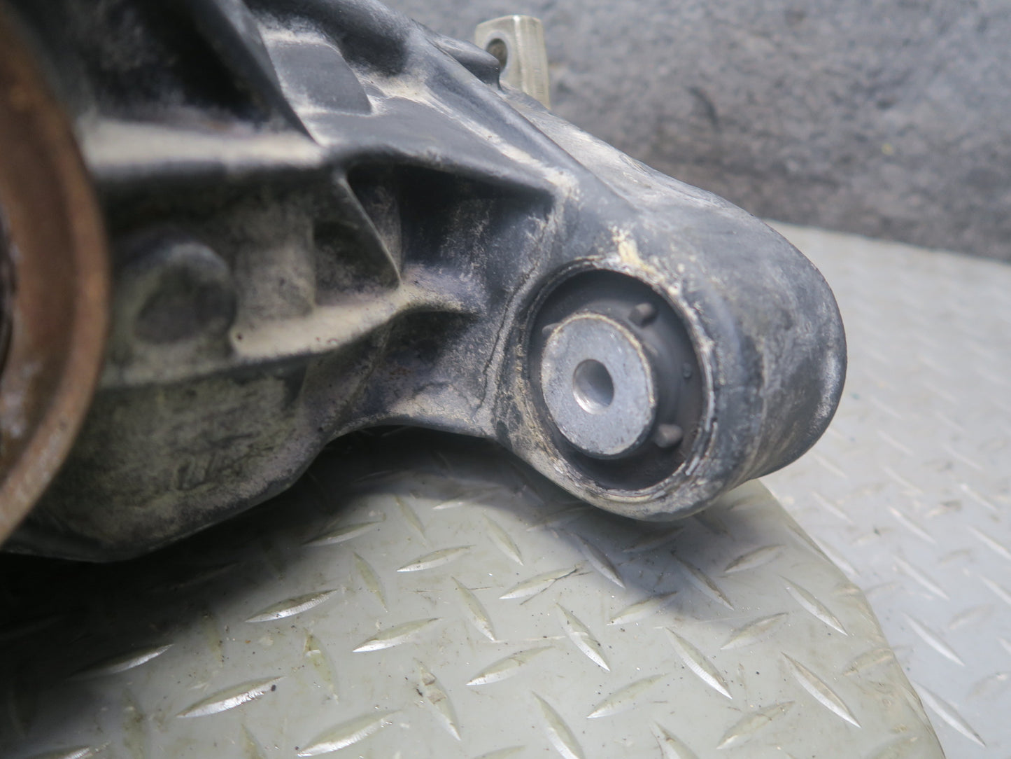 12-15 Mercedes W166 ML350 RWD Rear Differential Carrier 3:69 1663500514 OEM