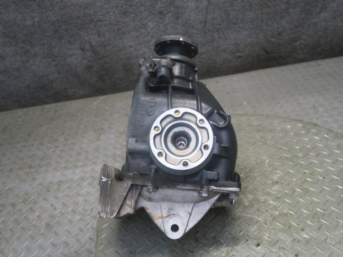 03-05 BMW E85 Z4 3.0L M54 M/T Rear Axle Differential Carrier 3.07 Ratio 66K OEM
